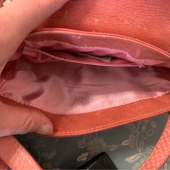 Vintage Y2K Cache Handbag 100% leather - Picture 4 of 4